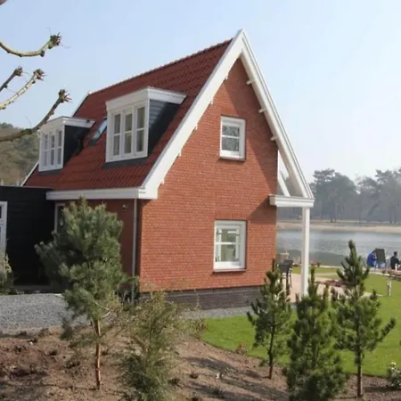 Luxury Beach On The Veluwe וילה אוטרלו